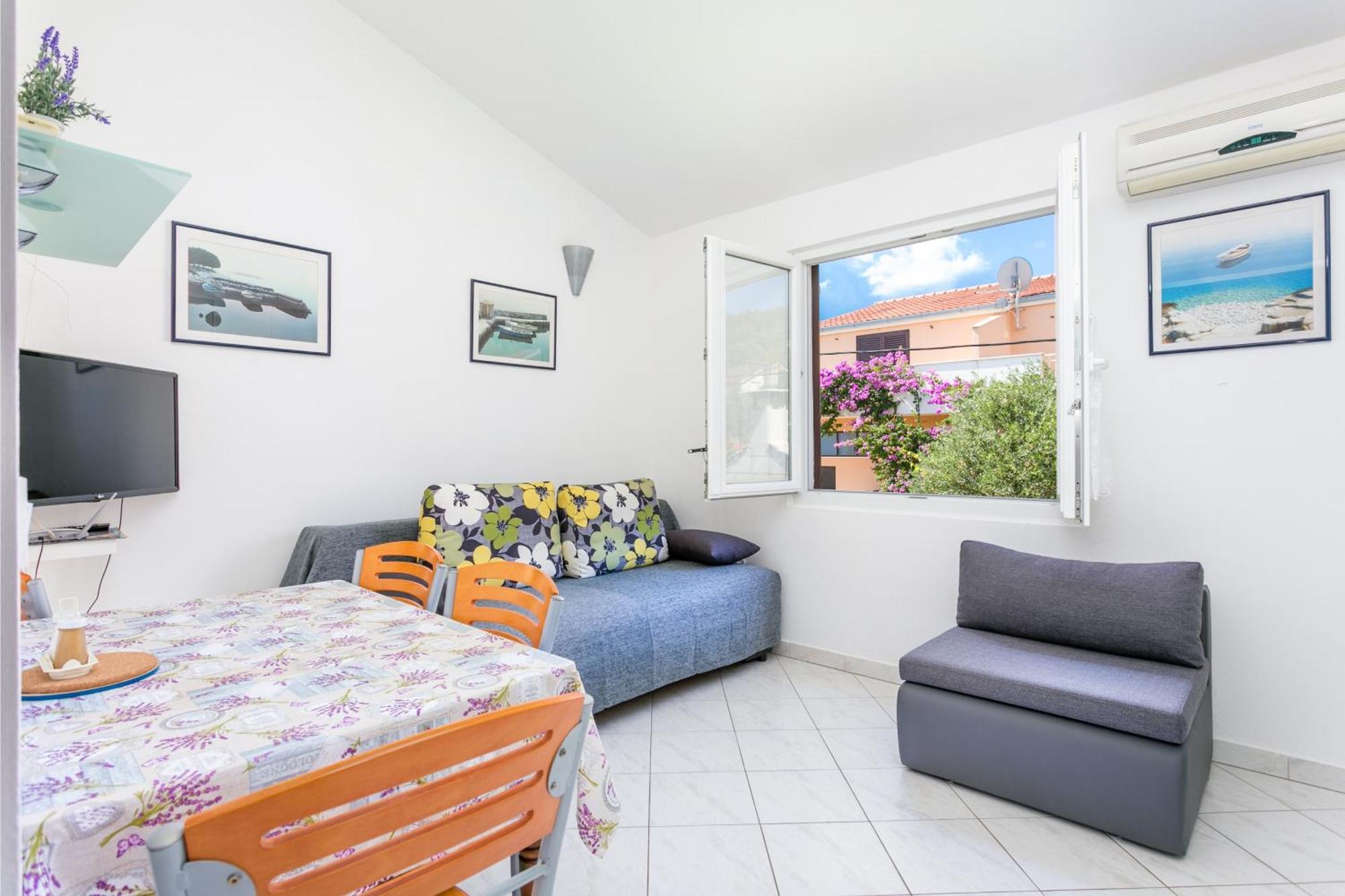 Apartments By The Sea Slatine, Ciovo - 6000 Exterior foto